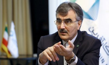 بانک مرکزی بازار آزاد را به دست می‌گیرد