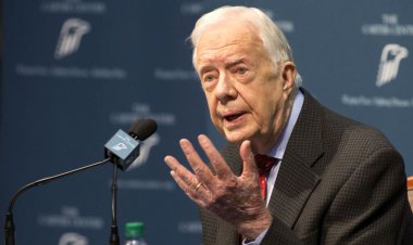 جیمی کارتر در آستانه مرگ به خانه آمد