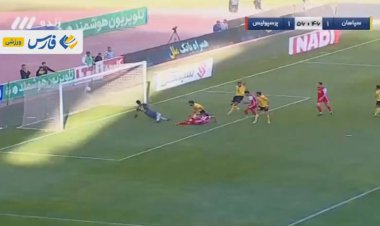 گل دوم پرسپولیس به سپاهان توسط آل‌کثیر