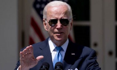 جو بایدن باز هم تعادلش را از دست داد!