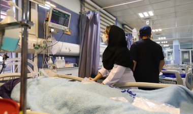 چه خبر از دانشجویان مسموم شده علوم پزشکی مشهد ؟  
