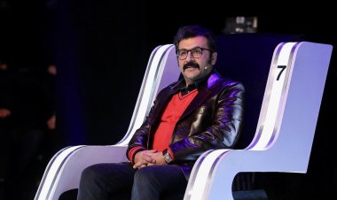 ببینید | لحظاتی به یادماندنی از زنده یاد شهرام عبدلی در دورهمی