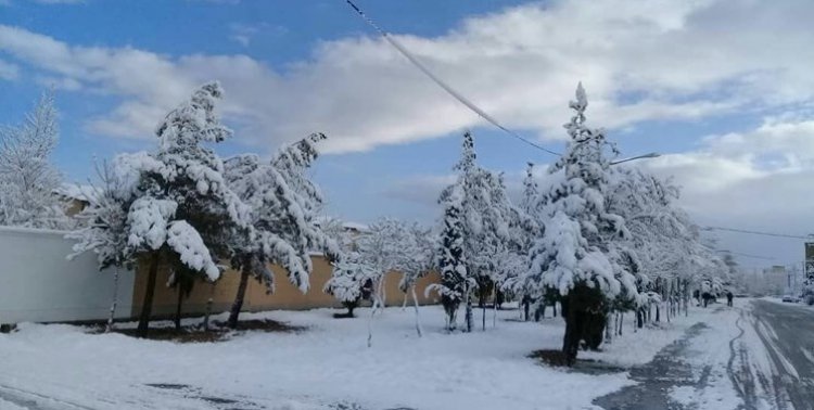 سه روز برفی و بارانی همراه با یخبندان در راه استان فارس