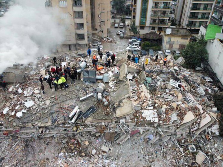 شمار قربانیان زلزله بامدادی در ترکیه - سوریه به ۱۴۷۲ تن رسید