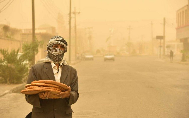 گرد و غبار در راه خوزستان