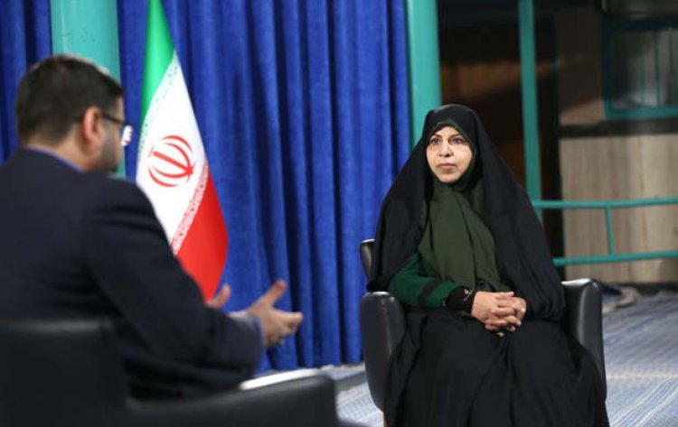 نخستین وزیر زن جمهوری اسلامی: جوانان باید آزادی را درک کنند