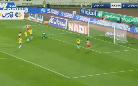 گل سوم پرسپولیس به نفت مسجد سلیمان توسط عبدی