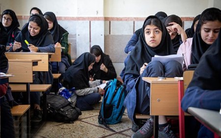 اظهارات عجیب کارشناس صداوسیما درباره مسمومیت دختران