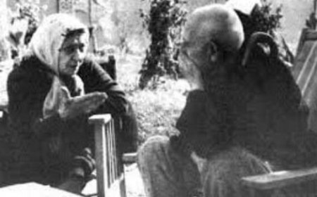 واکنش شاه به خبر درگذشت مصدق