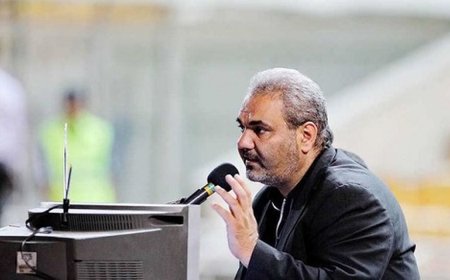 ببینید | رپ خوانی جواد خیابانی در گزارش دیدار پرسپولیس