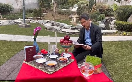 ببینید | حافظ خوانی سفیر ژاپن به مناسبت نوروز