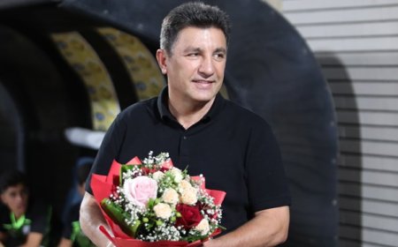 قلعه نویی: تیم ملی باید سرباز کشور و مردم باشد