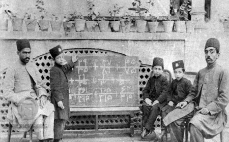 عکس|  حقوق یک معلم مدرسه ابتدایی ۱۰۴سال پیش چقدر بود؟