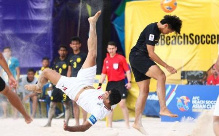 من مسی فوتبال ساحلی  هستم