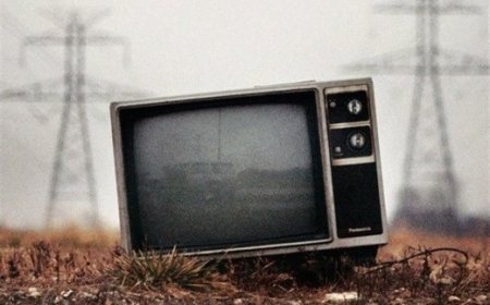 چرا مردم تلویزیون تماشا نمی‌کنند؟