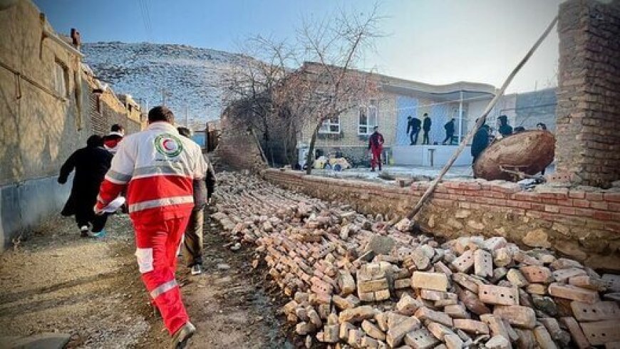 مصدومیت ۸۲ نفر در خوی و سلماس در اثر زلزله