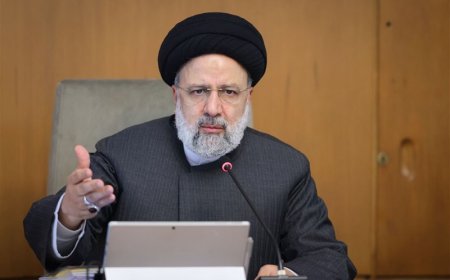 رئیسی: با متخلفانی که با قیمت ریال کالا تولید و با قیمت ارز عرضه می‌کنند،‌ برخورد قاطع شود