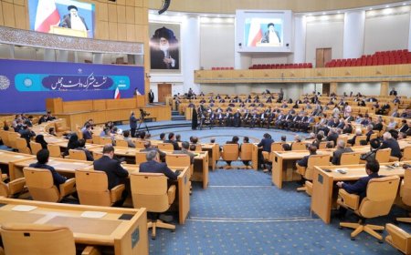 رئیسی: همه موظفیم برای بهبود معیشت مردم تلاش کنیم