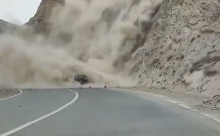 فیلم| فرار باورنکردنی یک خودرو از ریزش کوه