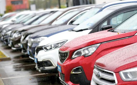 آنقدر پول‌ متقاضیان خودروهای وارداتی بلوکه ماند که وزارت صمت نامه زد