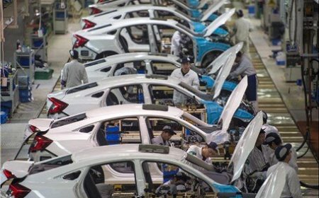 قیمت کارخانه‌ای خودروها چطور در دقیقه ۹۰ تغییر کرد؟