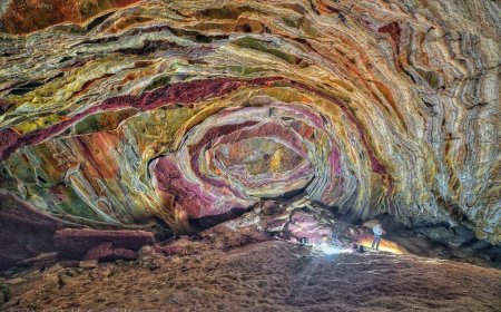 غار نمکدان قشم؛ طولانیترین نمکآرایی طبیعت در جهان