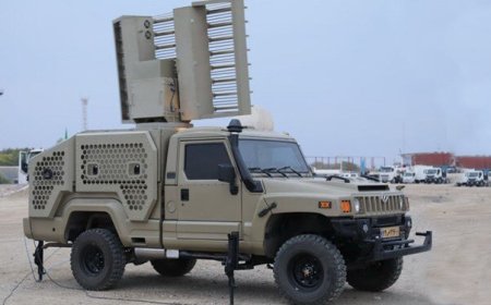 رونمایی از «سامانه راداری ضدریزپرنده‌ها» در رژه روز ارتش + ویژگی‌های فنی و عکس