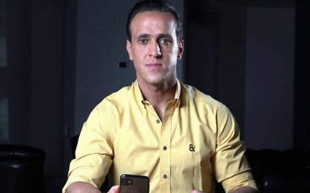 عکس| دیدار علی کریمی با بهروز وثوقی