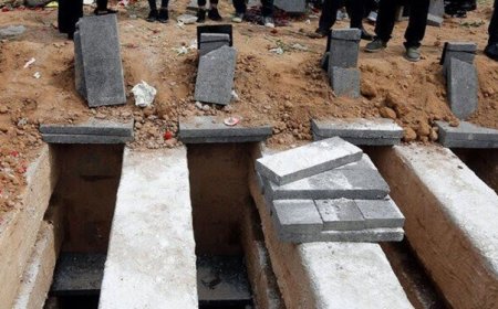 نصب بنر عجیب در بهشت زهرا + عکس