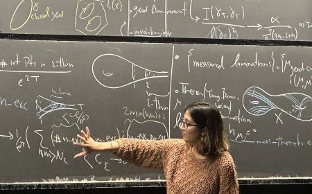 این زن، مریم میرزاخانیِ دوم است