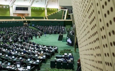 آغاز نشست علنی نوبت دوم مجلس/ ادامه بررسی استیضاح وزیر صمت