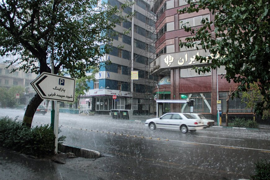 احتمال طوفان لحظه‌ای و رگبار شدید باران در تهران