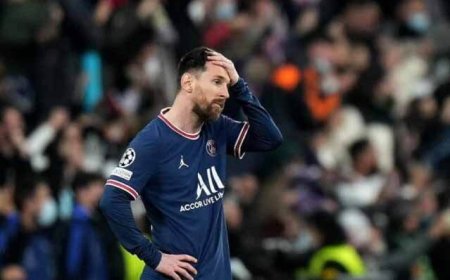 مسی به خاطر سفر به عربستان توبیخ شد