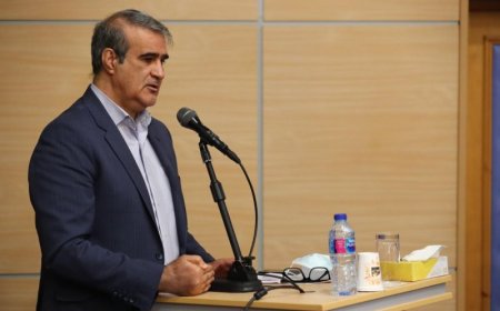 قنبرزاده خطاب به کریمی: مدیریت فوتبال را بلد نیستی!