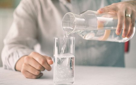 ضرورت نوشیدن آب کم شیرین در فصل گرما