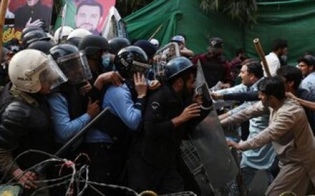 ببینید | درگیری در خیابانهای کراچی، پایتخت پاکستان پس از دستگیری عمران خان