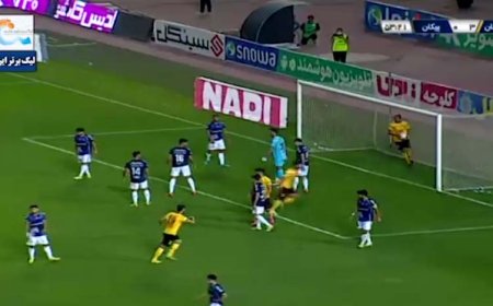 گل چهارم سپاهان توسط مغانلو از در دقیقه 54
