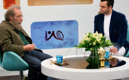 طعنه مجری ممنوع‌الکار به گاف مسعود فراستی