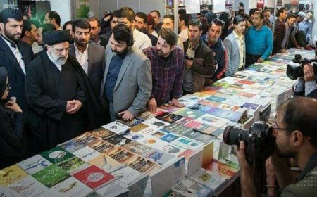 بازدید رئیسجمهور از نمایشگاه کتاب ۱۴۰۲