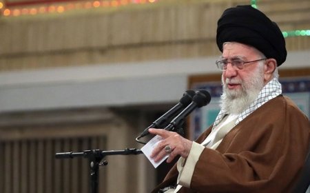 رهبرمعظم انقلاب: اگر حج نباشد امت اسلامی فروخواهد پاشید