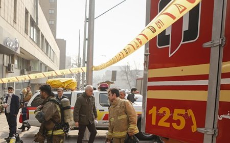 مهار آتش‌سوزی انبار کالا در بازار تهران