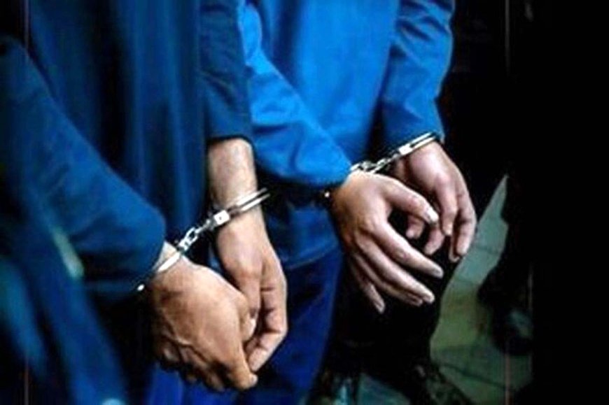 دستگیری ۲ مرد با لباس زنانه در مشهد 