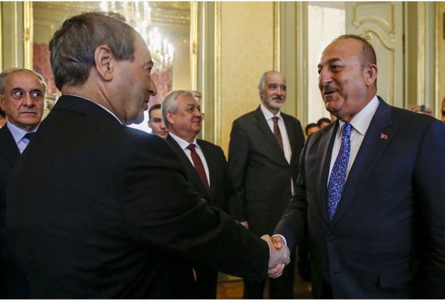 دست دادن وزیر خارجه ترکیه و سوریه پس از یک دهه اختلاف و درگیری