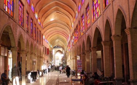 بازار تهران باید به مکانی دیگر منتقل شود