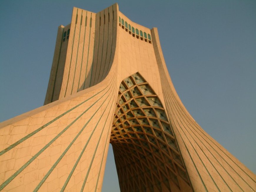 طراحی و معماری برج آزادی (شهیاد) تهران