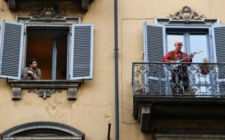 بهبود هویت شهری و تعاملات اجتماعی با توسعه بالکنها + برترین نمونهها