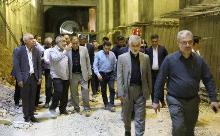 بازدید رئیس و اعضای کمیسیون حملونقل، ترافیک و عمران شورای اسلامی شهر شیراز از عملیات اجرایی پروژه فاز دوم خط دو مترو