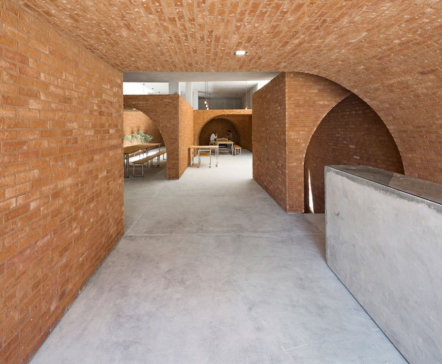 نگاهی به پروژه رستوران بازار (مصطفی) | رتبه سوم جایزه معمار ۱۳۹۷ |