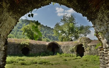 معماری جالب کاروانسرای تی تی گیلان
