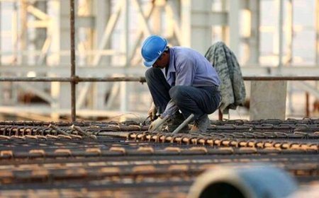 بخشنامه عجیب تأمین اجتماعی درباره کارگران ساختمانی | کارگری که در رشته خود کار نکند بیمه نمی‌شود